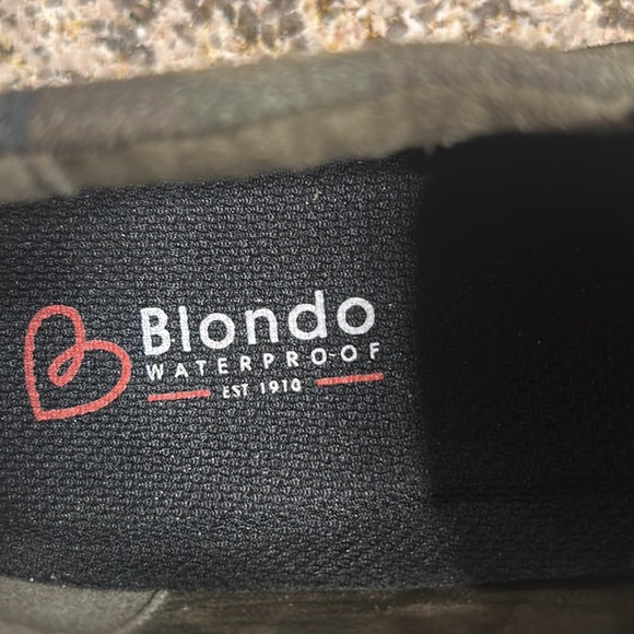 Blondo Gracie 2.0 Camo Waterproof Slip On Sneaker  Women's 7M Great Condition - Picture 9 of 9